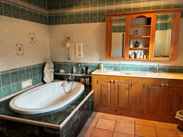 7 Bedroom Property for Sale in Joubertina Rural Eastern Cape